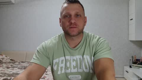 Snapshot of malchyshka chatting on December 16, 2024, 5:54 pm malchyshka online show from December 16, 2024, 5:54 pm