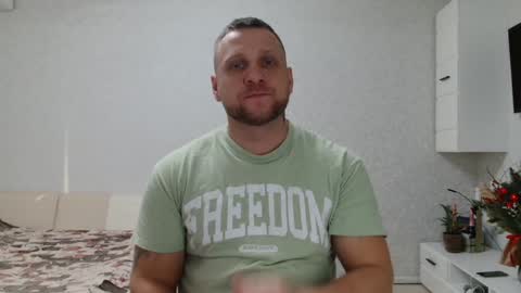 Snapshot of malchyshka chatting on January 4, 2025, 12:16 pm malchyshka online show from January 4, 2025, 12:16 pm