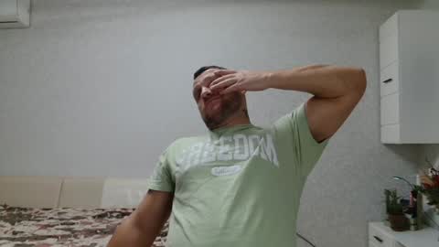 Snapshot of malchyshka chatting on January 5, 2025, 1:15 pm malchyshka online show from January 5, 2025, 1:15 pm