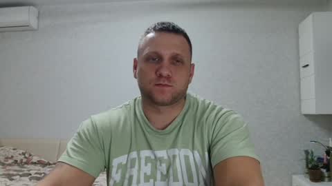 Snapshot of malchyshka chatting on January 7, 2025, 4:05 pm malchyshka online show from January 7, 2025, 4:05 pm