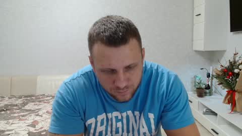 Snapshot of malchyshka chatting on January 13, 2025, 12:13 pm malchyshka online show from January 13, 2025, 12:13 pm