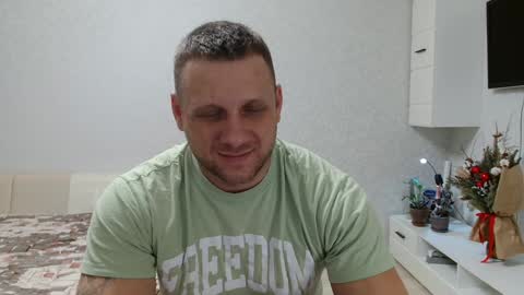 Snapshot of malchyshka chatting on January 24, 2025, 2:30 pm malchyshka online show from January 24, 2025, 2:30 pm