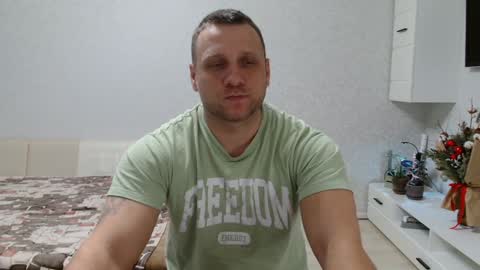 Snapshot of malchyshka chatting on January 28, 2025, 9:08 am malchyshka online show from January 28, 2025, 9:08 am