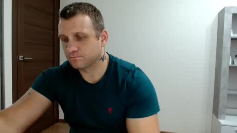 Snapshot of malchyshka chatting on October 14, 2025, 10:49 am malchyshka online show from October 14, 2025, 10:49 am