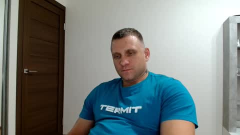 Snapshot of malchyshka chatting on October 21, 2025, 9:37 pm malchyshka online show from October 21, 2025, 9:37 pm