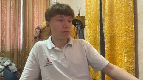 Snapshot of malcolm_yang chatting on May 4, 2026, 12:01 pm Tom and Mark 3 online show from May 4, 2026, 12:01 pm