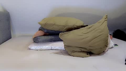 Pawg phat ass white guy online show from October 17, 2025, 8:55 pm