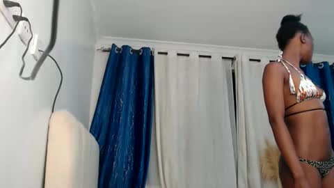 Snapshot of malia_baby chatting on April 26, 2026, 2:20 am malia online show from April 26, 2026, 2:20 am