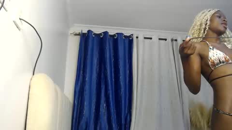 Snapshot of malia_baby chatting on May 2, 2026, 6:46 pm malia online show from May 2, 2026, 6:46 pm