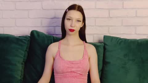 Malialandre online show from February 14, 2025, 11:42 am