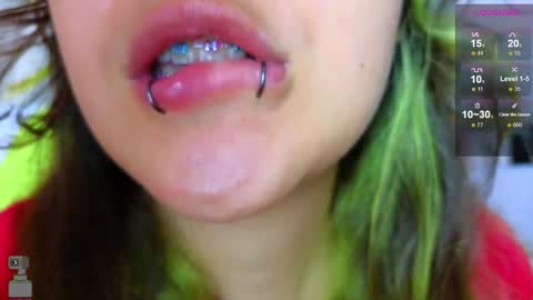 Snapshot of malicia_witch_ chatting on December 19, 2024, 3:18 am Mar Alicia Rosie v A L I C I A W I T C - Meg Cherie online show from December 19, 2024, 3:18 am