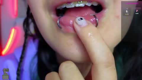 Snapshot of malicia_witch_ chatting on February 14, 2025, 3:43 am Mar Alicia Rosie v A L I C I A W I T C - Meg Cherie online show from February 14, 2025, 3:43 am