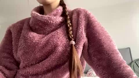 malinka_sweet19 online show from October 19, 2025, 7:20 am