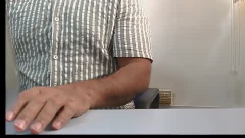 Snapshot of mallualex chatting on July 31, 2026, 10:03 am mallualex online show from July 31, 2026, 10:03 am