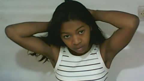Snapshot of malluna4 chatting on July 8, 2026, 6:29 am Malluna online show from July 8, 2026, 6:29 am