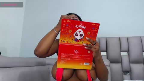 Snapshot of malorybrown chatting on February 5, 2026, 1:16 pm malorybrown online show from February 5, 2026, 1:16 pm