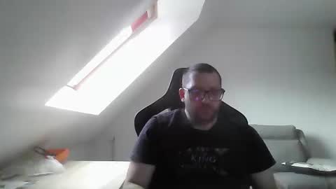 Snapshot of malou2927 chatting on December 8, 2024, 3:45 pm breton online show from December 8, 2024, 3:45 pm