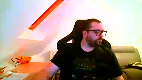 Snapshot of malou2927 chatting on December 14, 2024, 5:03 pm breton online show from December 14, 2024, 5:03 pm