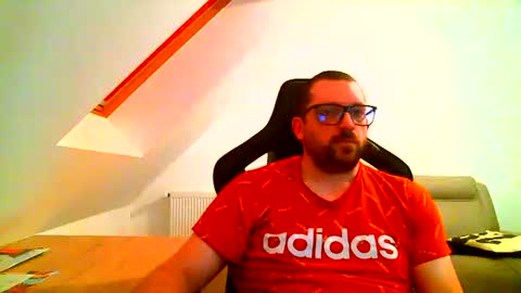 Snapshot of malou2927 chatting on January 28, 2025, 9:19 pm breton online show from January 28, 2025, 9:19 pm