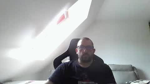 Snapshot of malou2927 chatting on September 15, 2025, 12:16 pm breton online show from September 15, 2025, 12:16 pm