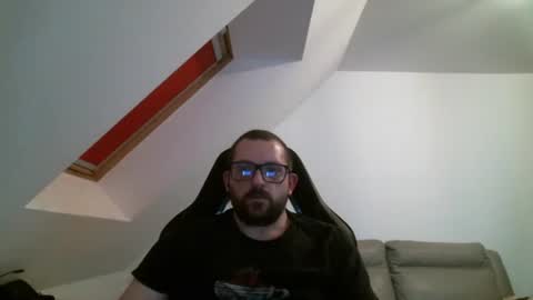 breton online show from May 18, 2026, 7:41 pm