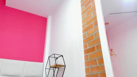 Melanie online show from December 20, 2024, 9:39 pm