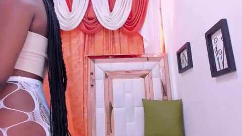 Melanie online show from February 9, 2026, 8:02 pm