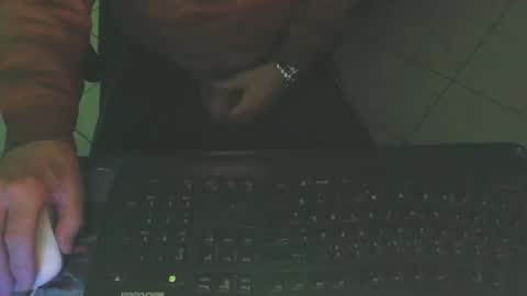 Snapshot of maly246 chatting on January 12, 2026, 8:14 pm maly246 online show from January 12, 2026, 8:14 pm