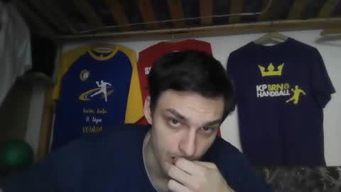 Snapshot of mamamia1789 chatting on October 15, 2025, 9:42 am mamamia1789 online show from October 15, 2025, 9:42 am