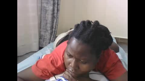 mamasita2023 online show from January 22, 2025, 7:46 am