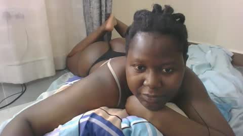 mamasita2023 online show from January 25, 2025, 6:34 am