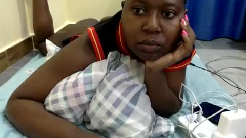 mamasita2023 online show from December 17, 2025, 7:03 am