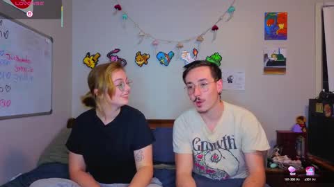 MamiCloudz online show from September 23, 2025, 3:09 am