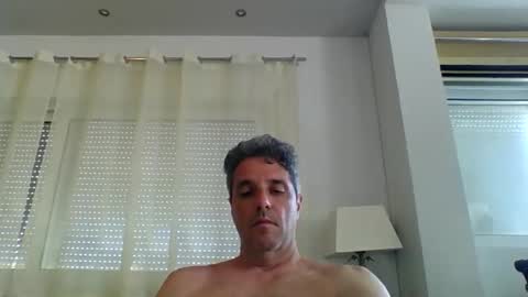Snapshot of man211172 chatting on June 6, 2026, 2:33 pm man211172 online show from June 6, 2026, 2:33 pm