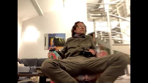 man38110 online show from March 9, 2025, 5:33 am