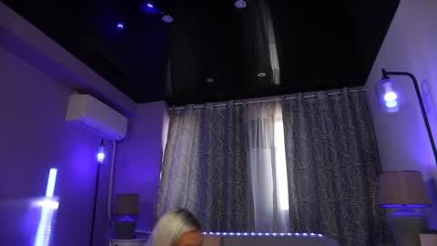Anto Lovense is Active My pleasure is in your hands Private is Open online show from September 18, 2025, 6:37 am