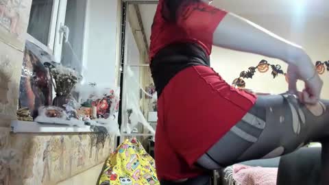 Mandy online show from October 31, 2025, 4:30 pm