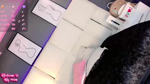 manellyksparklee online show from October 30, 2025, 4:19 pm