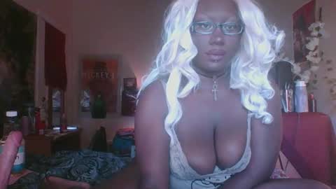 manicpixiedreamgirl666 online show from September 13, 2025, 3:12 pm