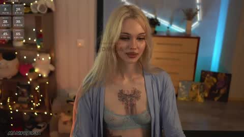 Amelie online show from May 14, 2026, 6:04 pm