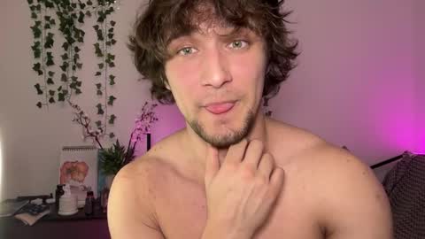 manolein online show from October 8, 2025, 12:08 am