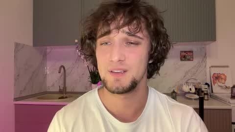 manolein online show from October 17, 2025, 10:12 pm