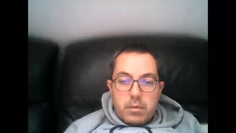 manu5933 online show from October 14, 2025, 7:42 am