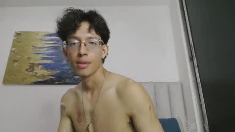 Snapshot of manu_vera8 chatting on April 2, 2026, 11:35 pm Manuel online show from April 2, 2026, 11:35 pm