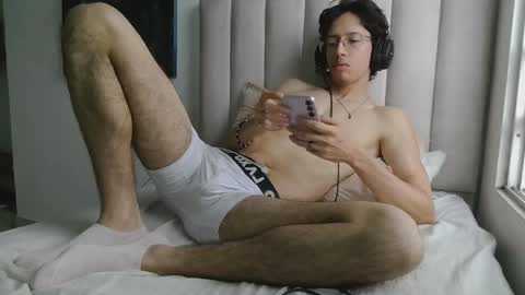 Snapshot of manu_vera8 chatting on April 19, 2026, 9:17 pm Manuel online show from April 19, 2026, 9:17 pm