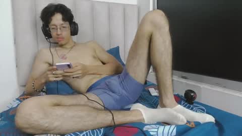 Snapshot of manu_vera8 chatting on May 3, 2026, 12:05 am Manuel online show from May 3, 2026, 12:05 am