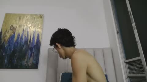 Snapshot of manu_vera8 chatting on May 4, 2026, 12:50 am Manuel online show from May 4, 2026, 12:50 am