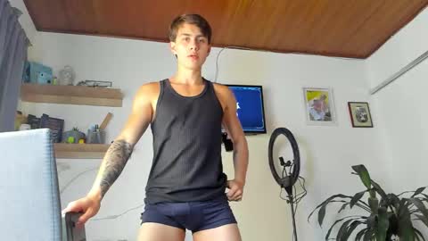 manucute 23  online show from October 28, 2025, 3:14 pm