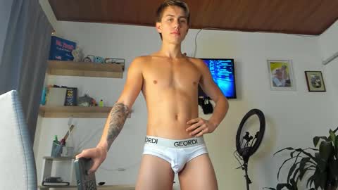 manucute 23  online show from December 22, 2025, 2:36 pm