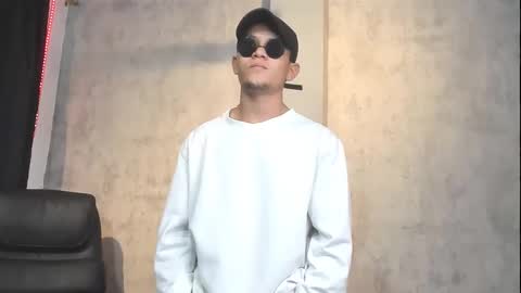 Manuel online show from November 6, 2025, 4:24 am